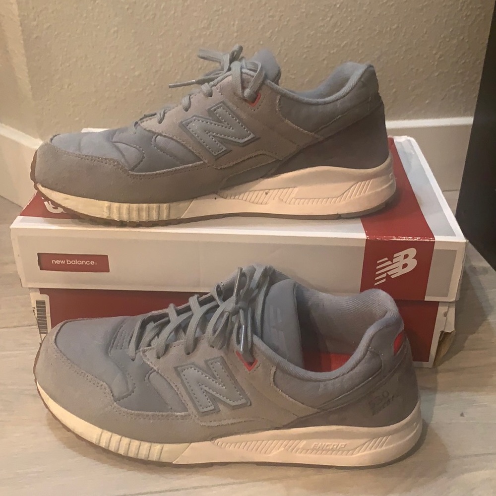 Authentic New Balance Sneakers,excellent condition SZ10
